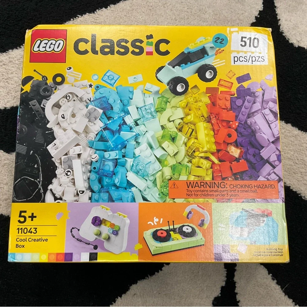 LEGO Classic Creative Set - Blue, Green, Yellow, Purple